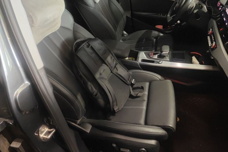 Used Audi A4L 2020 40 TFSI Luxury Dynamic Model Right Front Seat