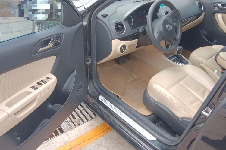 Used Volkswagen Lavida 2011 1.6L Automatic Premium Edition
