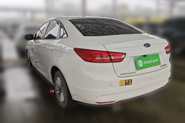 Used Ford Escort 2015 1.5L Manual Comfort Model
