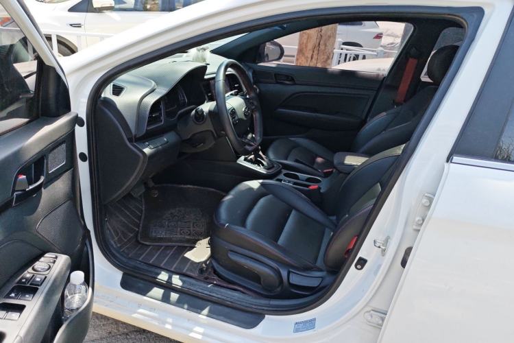 Used Hyundai Elantra (6th Generation / Lingdong) 2019 1.4T Dual-Clutch Xuan Dong · Dynamic Model