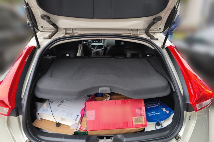 Used Volvo V40 2019 T3 Smart Luxury Edition