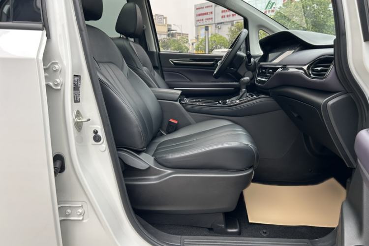 Used GAC Trumpchi M6 2024 MAX 270T WDCT Luxury Edition Interior 6