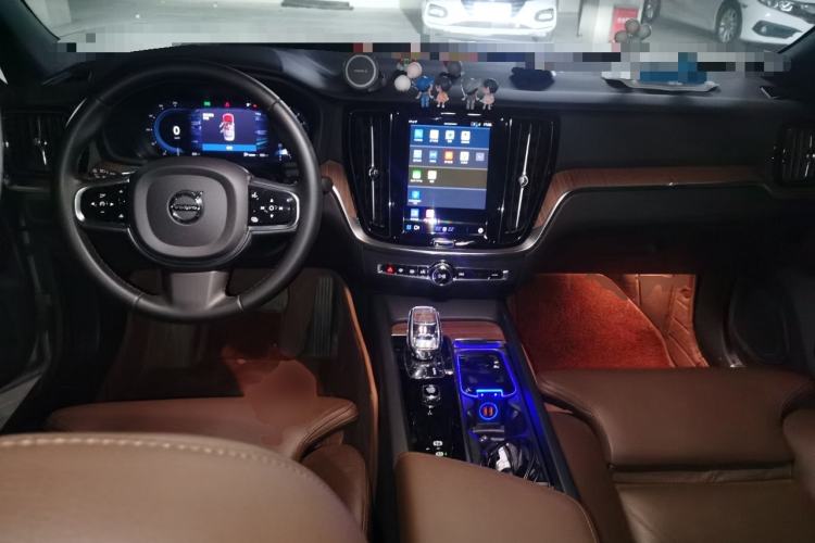 Used Volvo S60 2023 B4 Zhiyi Luxury Edition