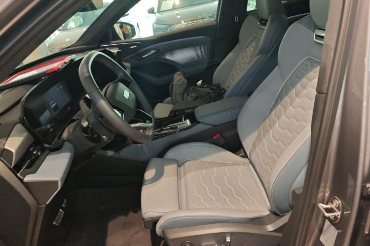 Used Audi Q6L e-tron 2026 First Launch Navigation Edition Left Front Seat