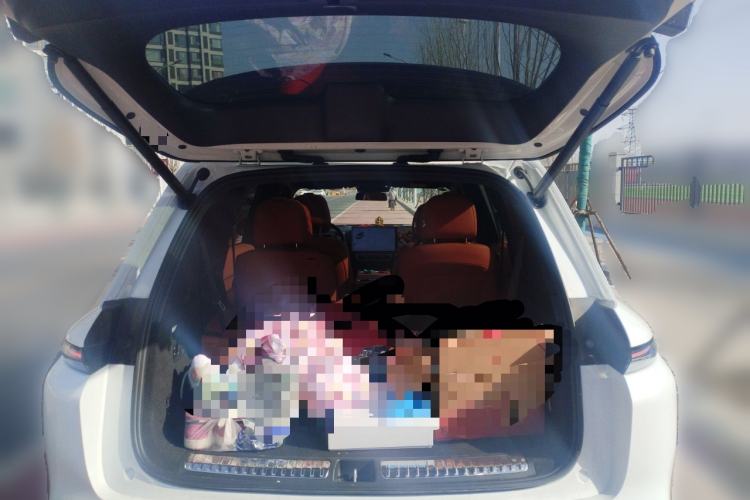 Used Li Auto L8 2025 Max Smart Refresh Edition
