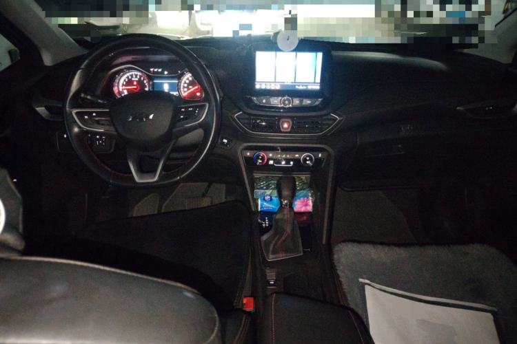 Used Chevrolet Orlando 2020 Light Hybrid Redline 530T Automatic Enjoyment Edition (5+2 Models)