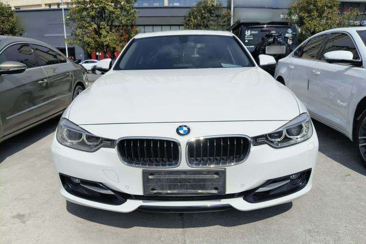 Used BMW 3 Series 2015 320i Sport Design Package
