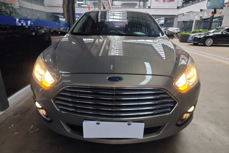 Used Ford Escort 2015 1.5L Automatic Fashion Model Front