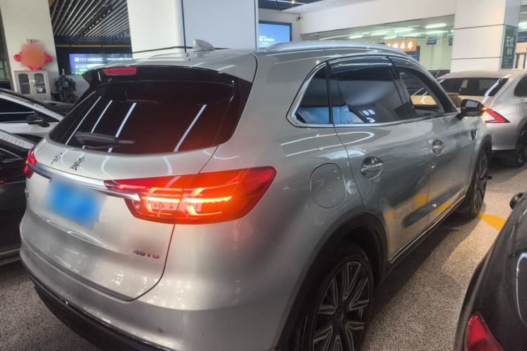 Used Hongqi HS5 2022 Facelifted Version 2.0T Smart Connect Flagship All-Wheel-Drive Edition Rear Right 45 Deg