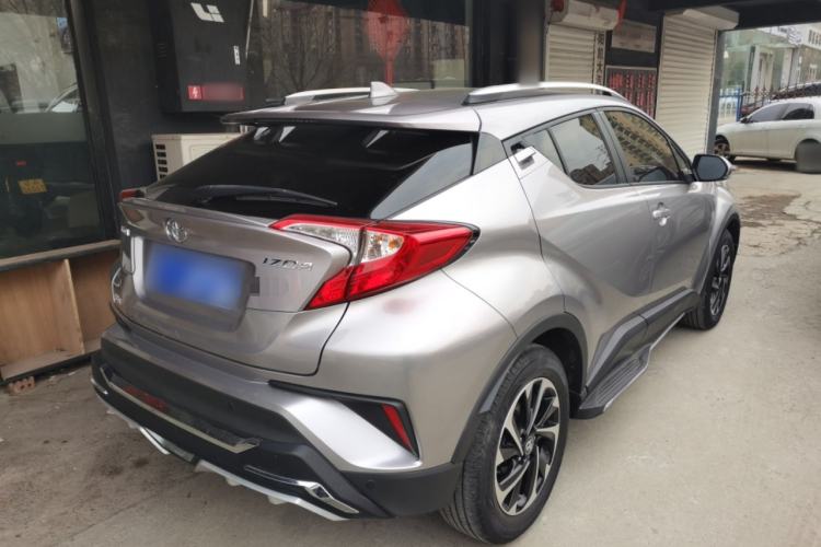 Used Toyota IZOA 2018 2.0L Yichi Version China VI Standard