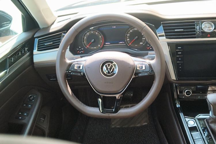 Used Volkswagen Phideon 2021 380TSI Luxury Edition