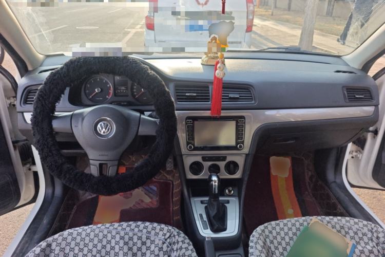 Used Volkswagen Lavida 2013 Revised Classic 1.6L Automatic Fashion Edition
