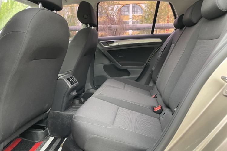 Used Volkswagen Golf 2019 200TSI DSG Comfort & Ambition Edition China VI Standard Interior 4