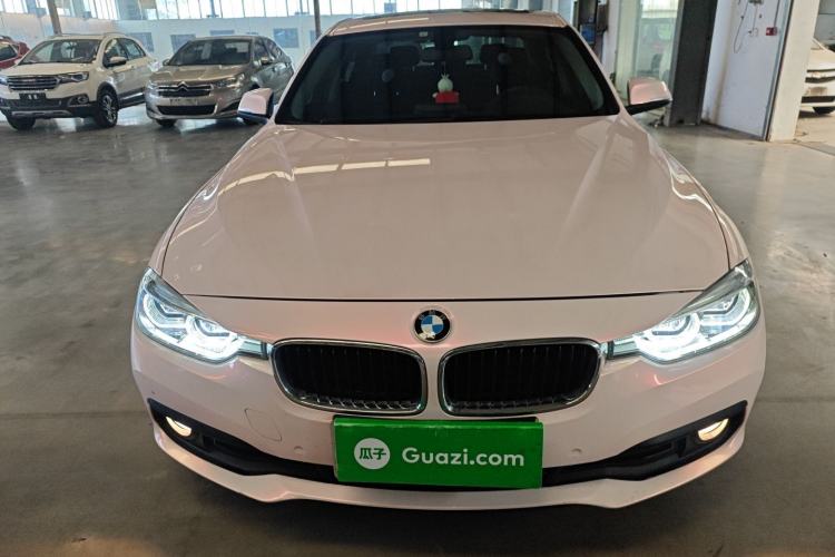 Used BMW 3 Series 2016 316i Fashion Model
