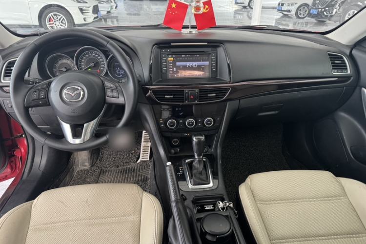 Used Mazda Atenza 2014 2.0L Blue Sky Luxury Edition Interior 7