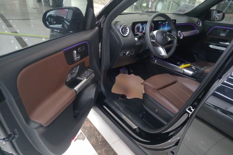 Used Mercedes-Benz GLB 2024 Refresh GLB 220 Fashion Edition Left Front Seat