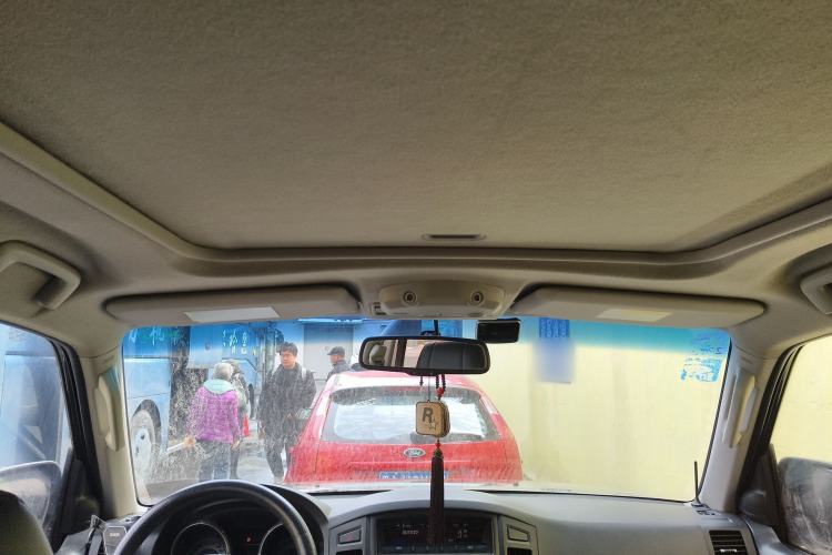 Used Mitsubishi Pajero 2010 3.0L Automatic Luxury Edition Headliner