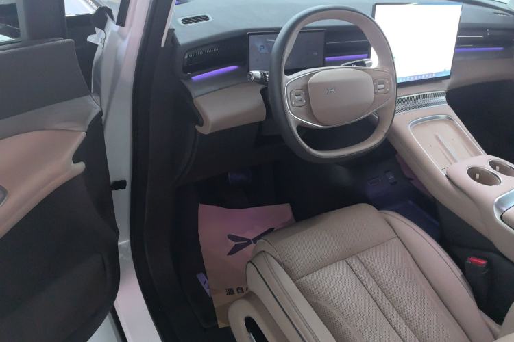 Used XPeng X9 2025 740 Ultra-Long Range Max
