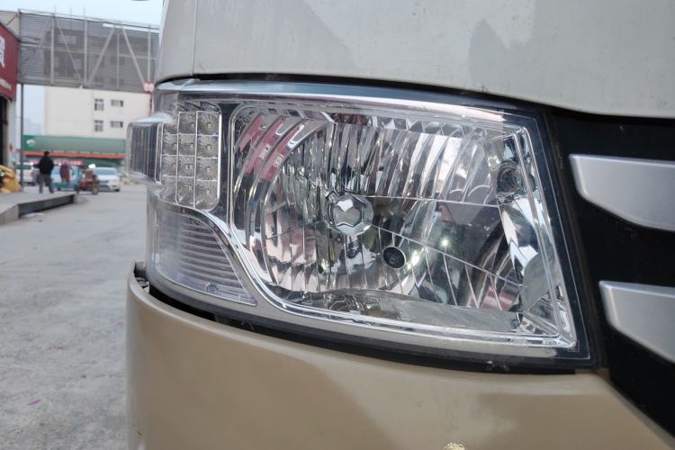 Used Foton Scenic G7 2015 2.0L Commercial Version Long Wheelbase High Roof – 486EQV4
