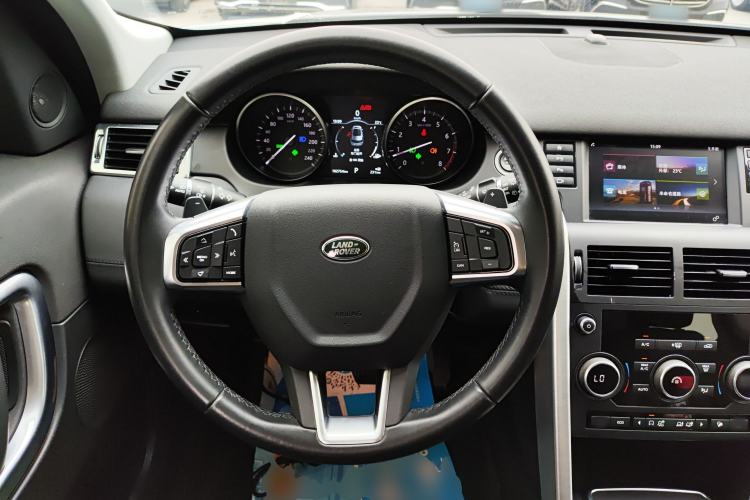 Used Land Rover Discovery Sport 2019 240 PS SE Version China VI Standard Steering Wheel