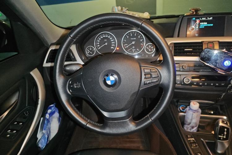 Used BMW 3 Series 2015 320i Luxury Line Stylish Edition