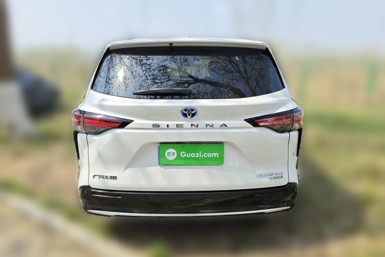 Used Toyota SIENNA 2021 2.5L Hybrid Luxury Edition Rear