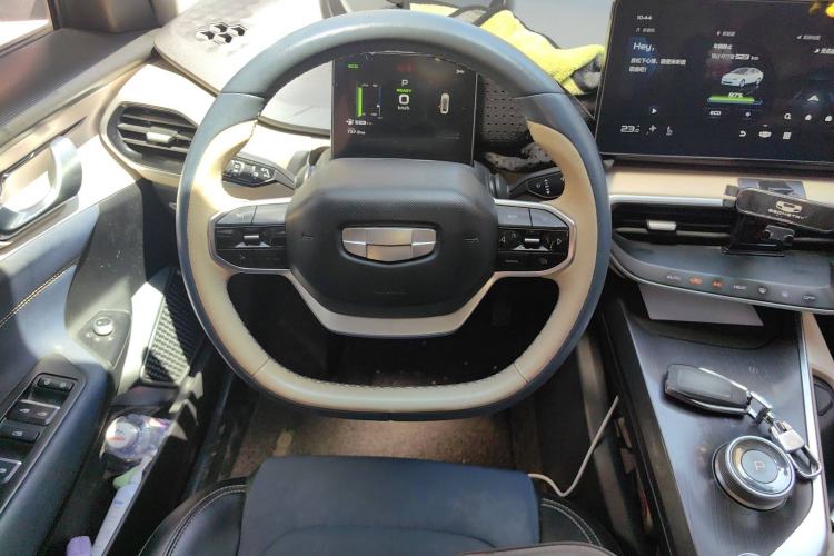 Used Geometry A 2021 Pro Enhanced High-Efficiency Range Version 600 km A600 Cubic Edition