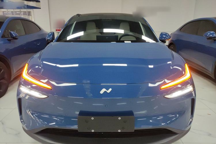 Used ONVO L60 2024 60 kWh All-Wheel Drive