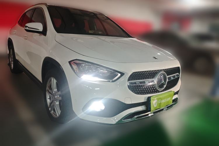 Used Mercedes-Benz GLA 2020 GLA 180 Front Right 45 Deg