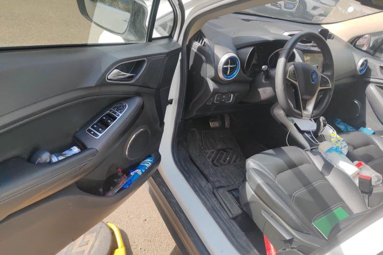 Used BYD Yuan New Energy 2018 EV360 Smart Connected Cool Model