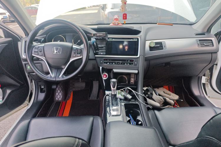 Used Honda Spirior 2015 2.4L Prestige Edition
