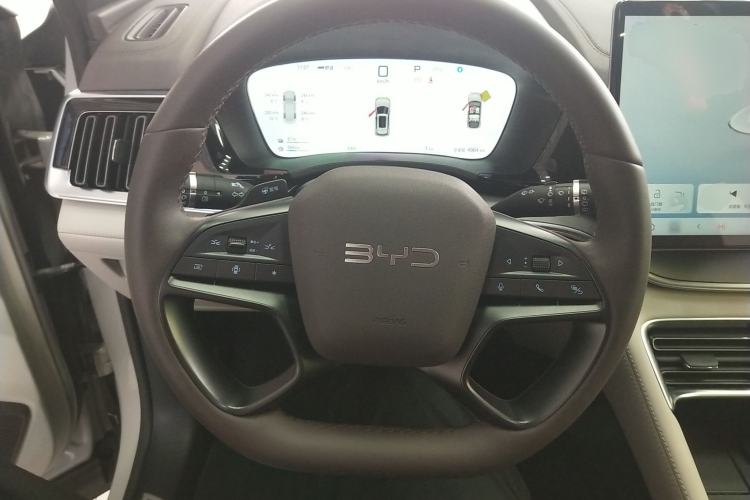 Used BYD Song PLUS New Energy 2025 DM-i 160KM Flagship Model
