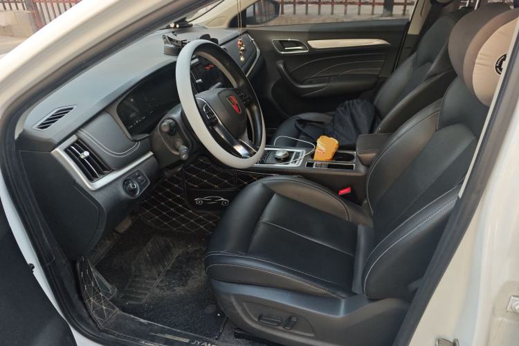 Used Roewe i6 New Energy 2017 45T Hybrid Connect & Smart Enjoyment Edition
