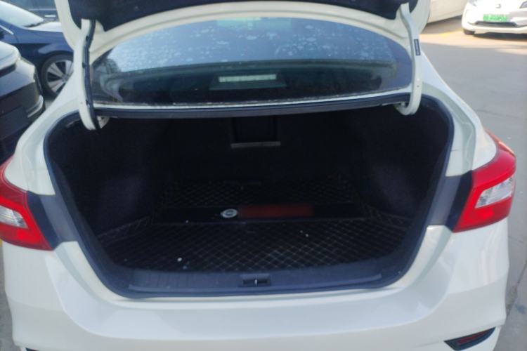 Used Nissan Sylphy 2022 Classic 1.6XL CVT Luxury Edition Trunk