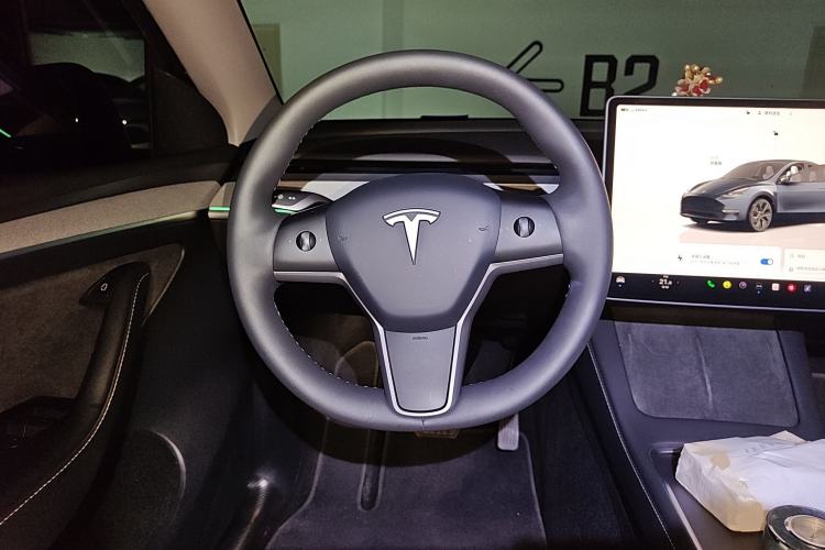 Used Tesla Model Y 2024 Rear-Wheel-Drive Version Steering Wheel