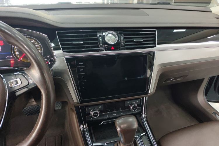 Used Volkswagen Phideon 2021 380TSI Luxury Edition