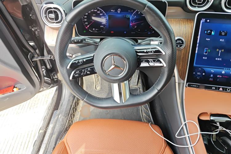 Used Mercedes-Benz GLC 2023 Refreshed GLC 300 L 4MATIC Dynamic Edition 5 Seats
