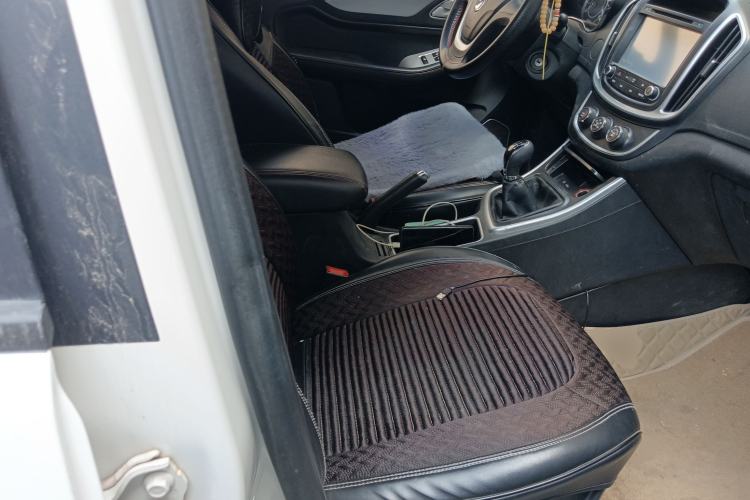 Used Baojun 560 2015 1.8L manual Comfort trim level
