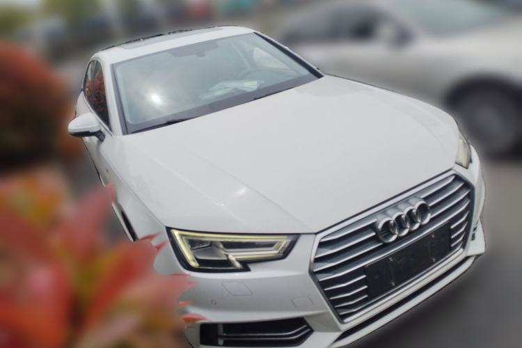 Used Audi A4L 2018 30th Anniversary Edition 40 TFSI Fashion Model Front Right 45 Deg