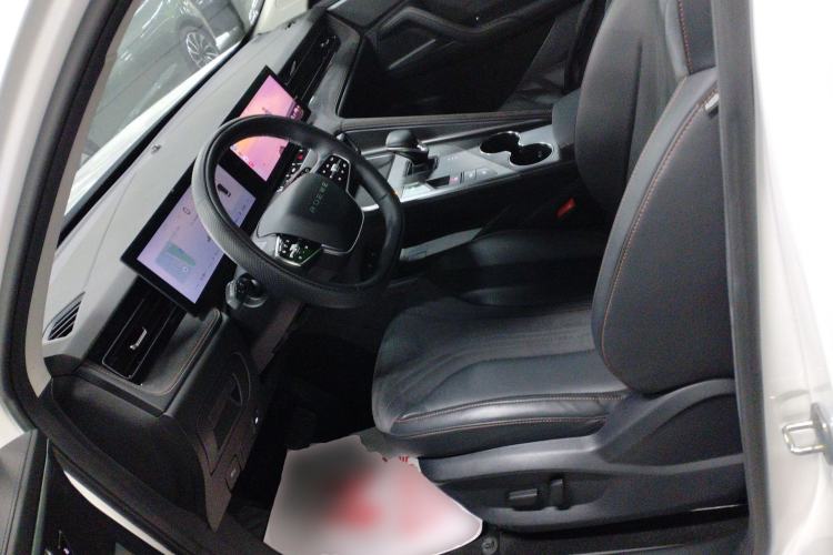 Used Roewe D5X DMH 2024 135 Tech Edition