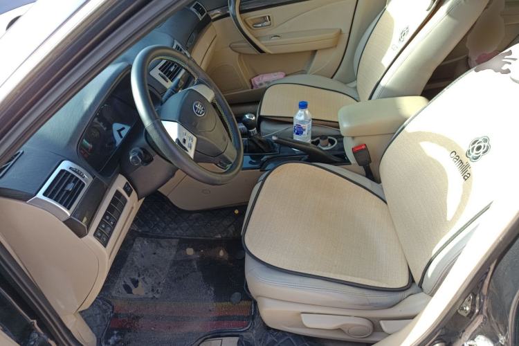 Used Bestune B70 2012 1.8L Manual Fashion Model