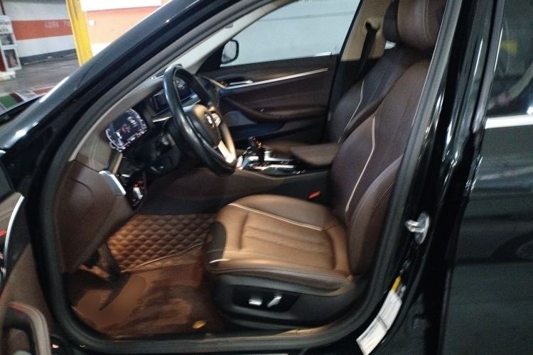 Used BMW 5 Series New Energy 2021 535Le Luxury Package
