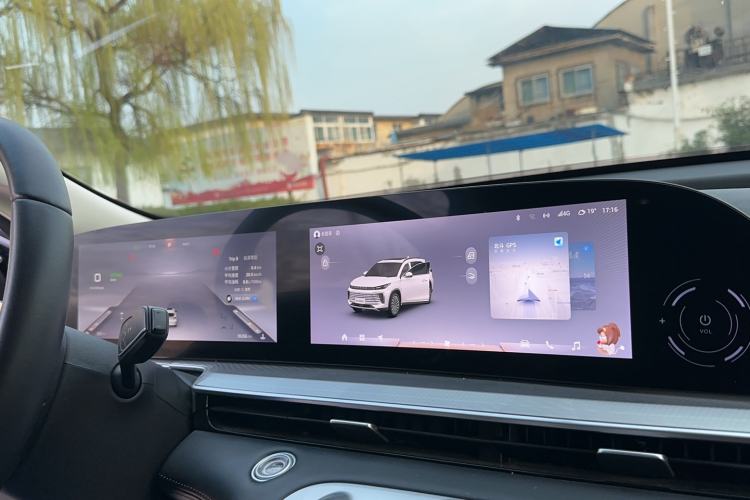 Used EXEED Lingyun 2024 300T Two-Wheel Drive Starlight Edition