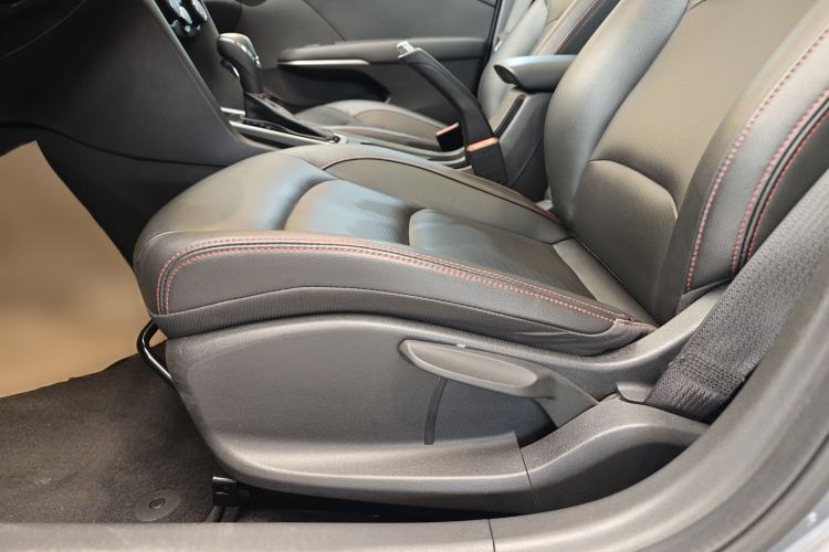 Used Chevrolet Monza 2019 Redline 320T Dual-Clutch Sporty Version China VI Standard