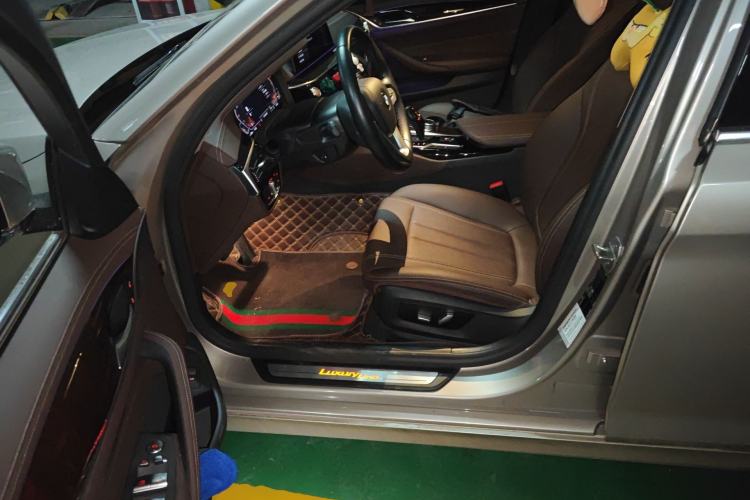 Used BMW 5 Series 2020 525Li Luxury Package
