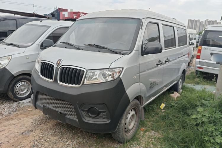 Used Jinbei Hiace X30 2023 1.5L Super-Comfortable Passenger Van 5/6/7-Seater Non-Air-Conditioned Version Model SWC15M