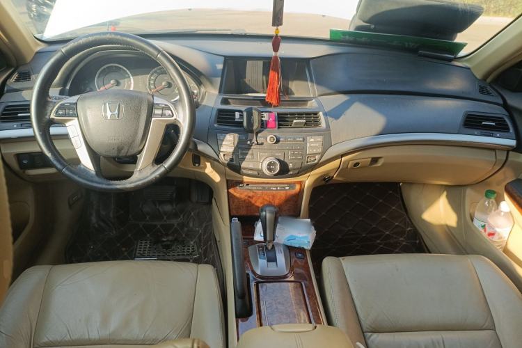 Used Honda Accord 2010 2.4L EXL Navi Center Console