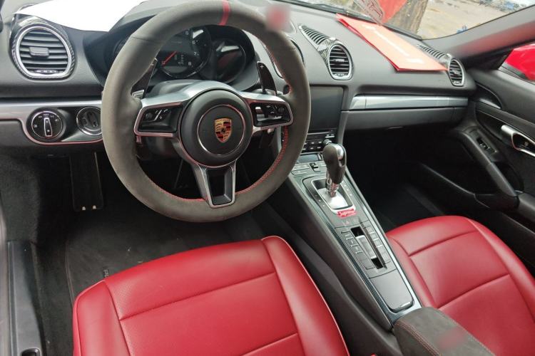 Used Porsche 718 2020 Boxster 2.0T Center Console