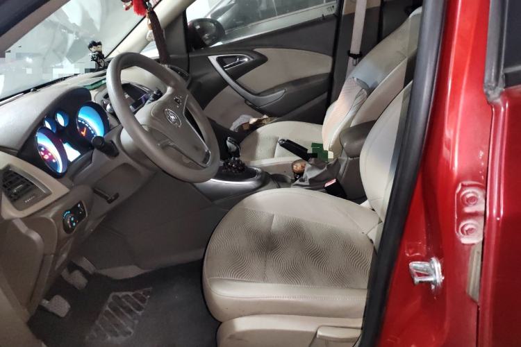 Used Buick GT 2013 GT 1.6L Manual Entry-Level Model Left Front Seat