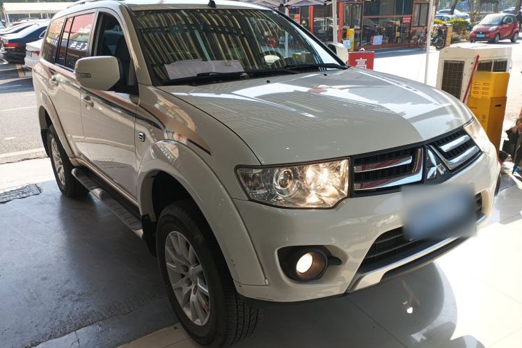 Used Mitsubishi Pajero Sport 2013 2.4L Manual Two-Wheel Drive Comfort Edition